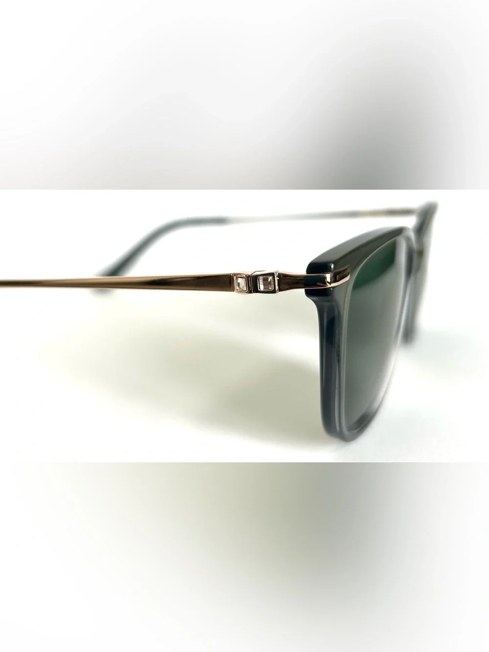 Classic Women’s Cat-Eye Bulova Prescription Sunglasses - Picture 3 of 5